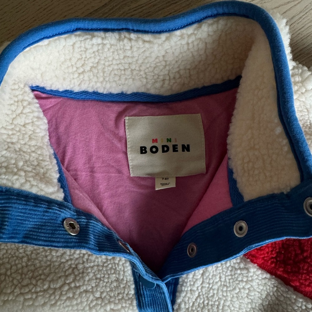 BODEN - Borg Logo Popover - Picture 7 of 7